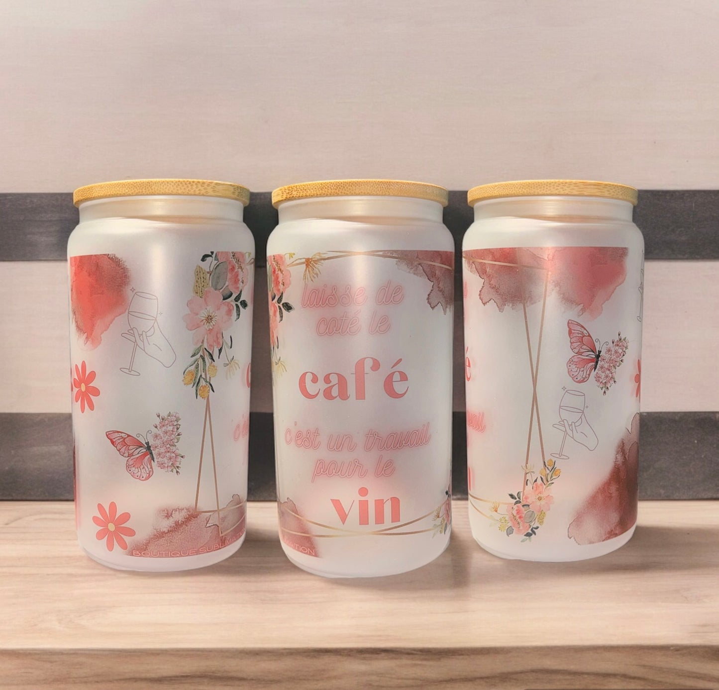 Gobelet en verre avec paille en verre