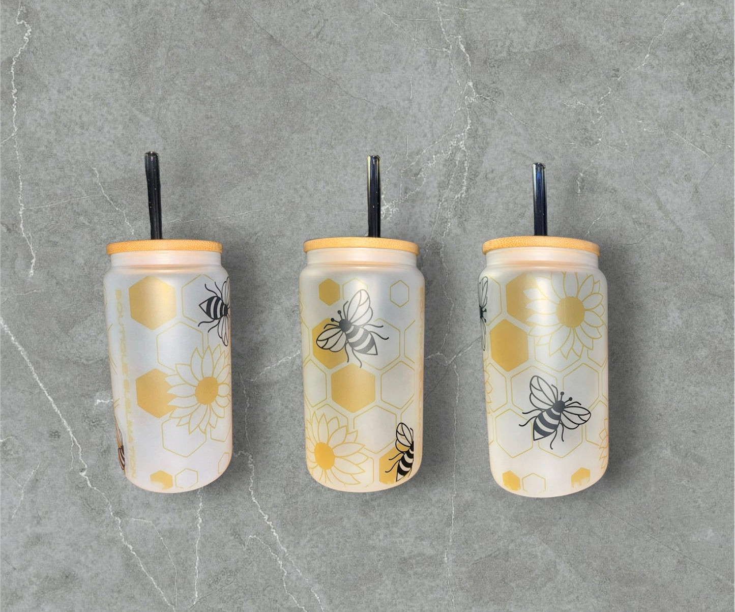 Gobelet en verre avec paille en verre abeilles